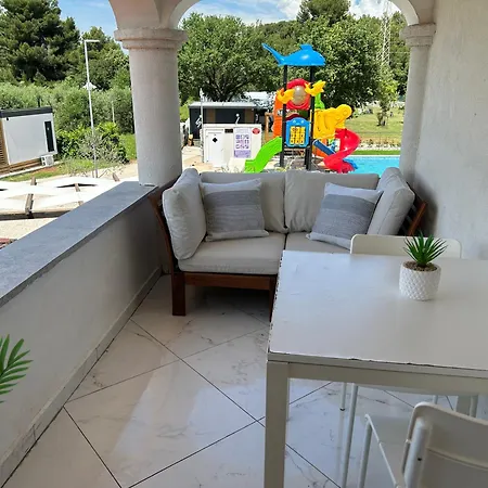 Ferienwohnung VOLMEness Pula Exterior foto